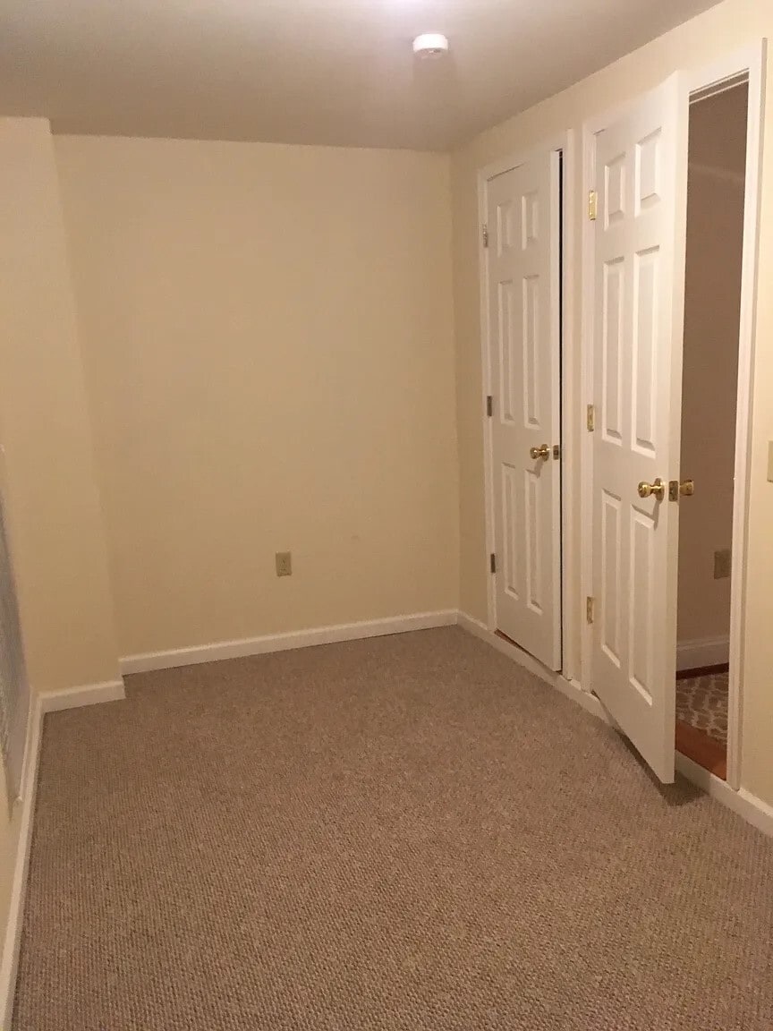 Building Photo - 1313 East Walnut