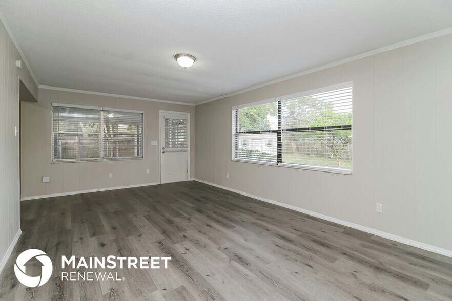 Building Photo - 950 Lormann Cir