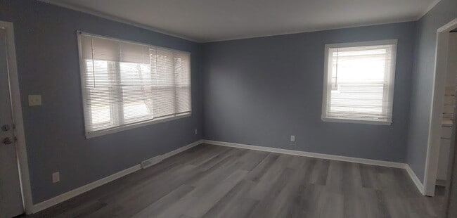 Building Photo - 3931 W Kaul Ave