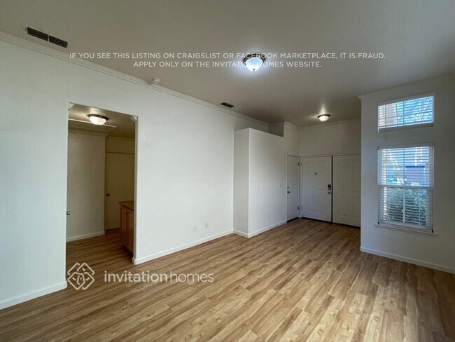 Building Photo - 456 Victory Ave