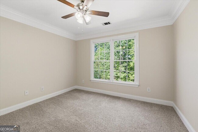 Building Photo - 728 Markhams Dr