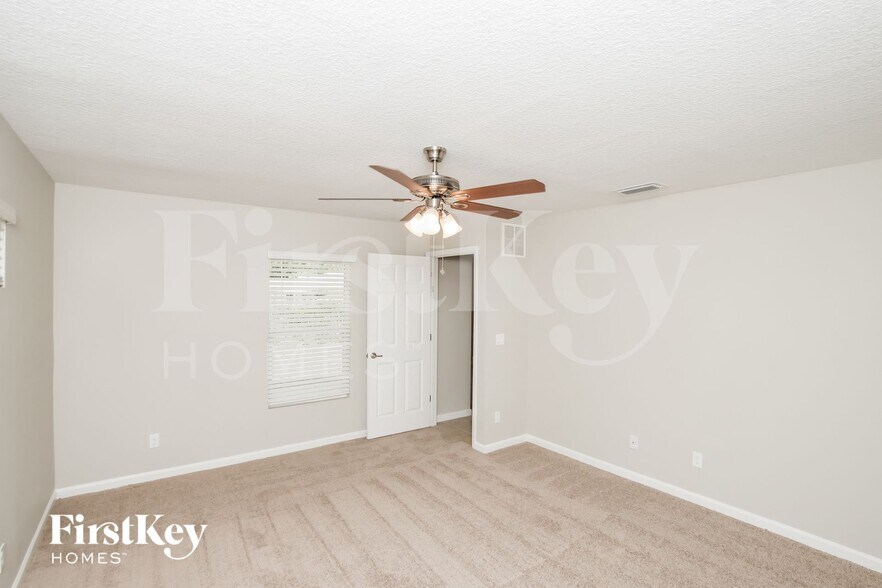 Building Photo - 1144 Genesee Ave SE