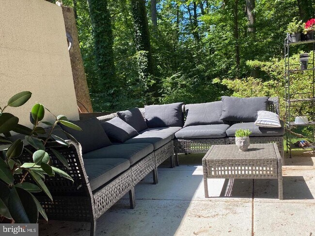 Building Photo - 11621 Newbridge Ct