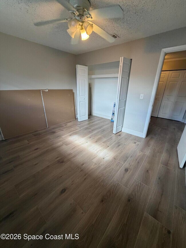 Building Photo - 2559 Locksley Rd