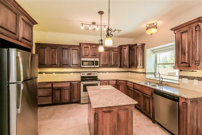 Building Photo - 4109 SE 89th Terrace