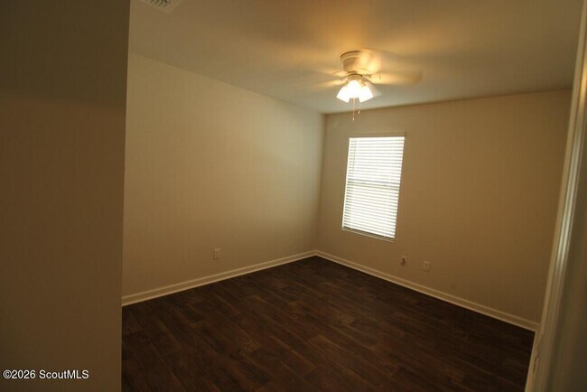Building Photo - 507 Autumns Wood Cir W