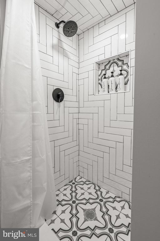 Building Photo - 2232 S 17th St