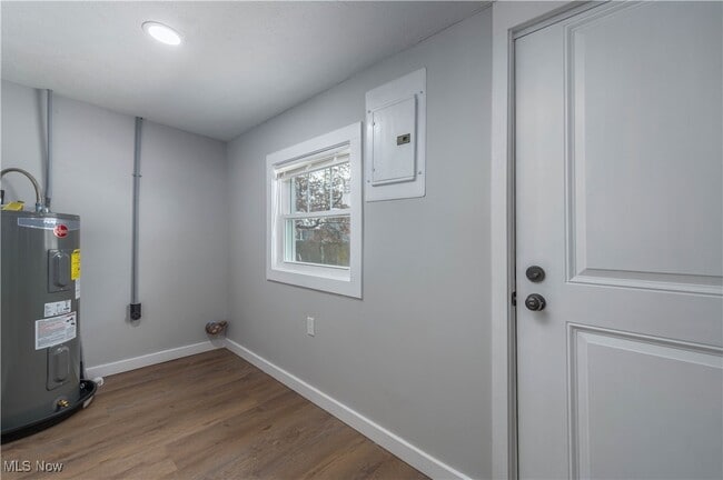 Building Photo - 218 Roxboro Rd