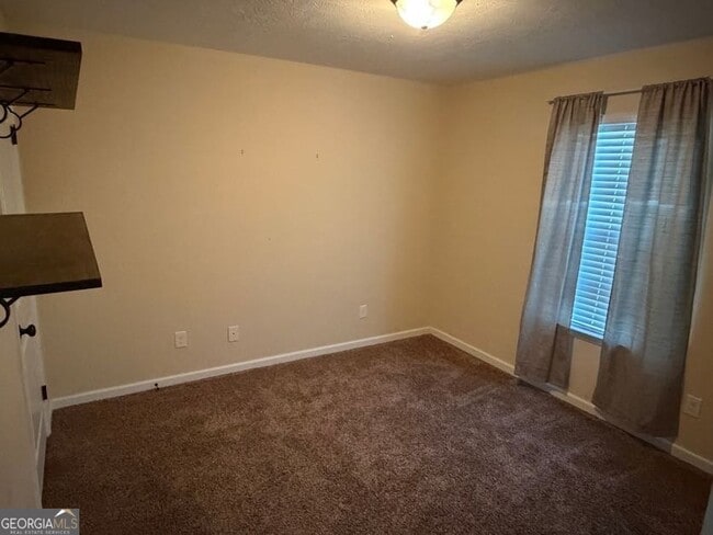 Building Photo - 187 Buckhaven Way