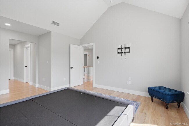 Building Photo - 112 Pine Grove Rd