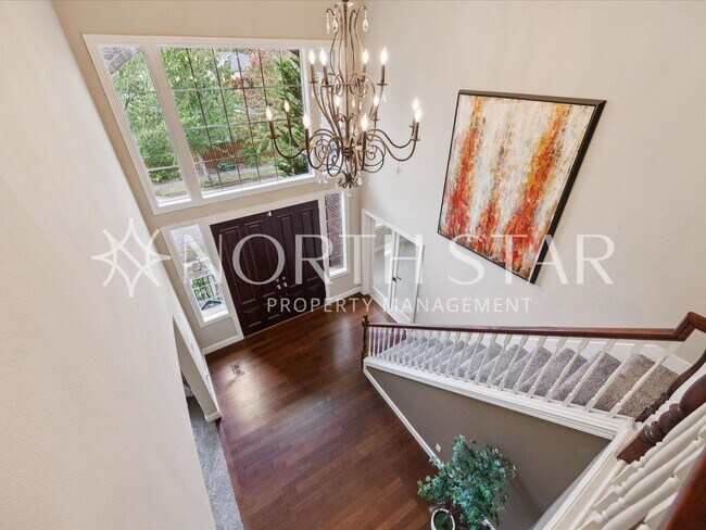 Building Photo - Tuscan Hills Traditional in Happy Valley