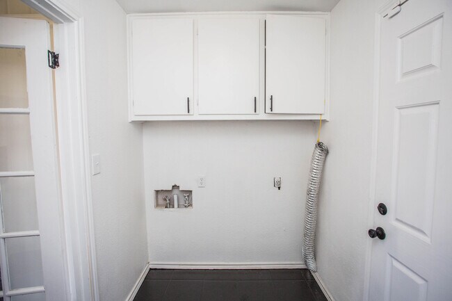 Building Photo - 4614 27th St