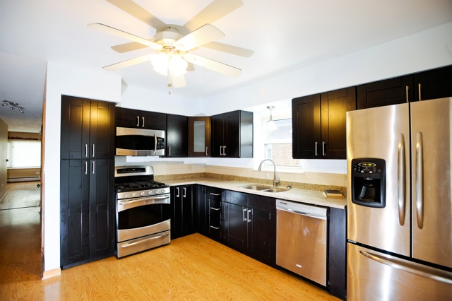 Kitchen - 6523 N Northwest Hwy