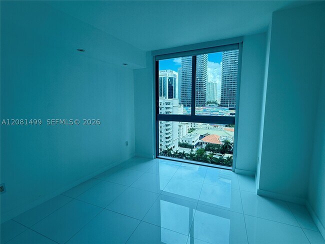 Building Photo - 1100 S Miami Ave