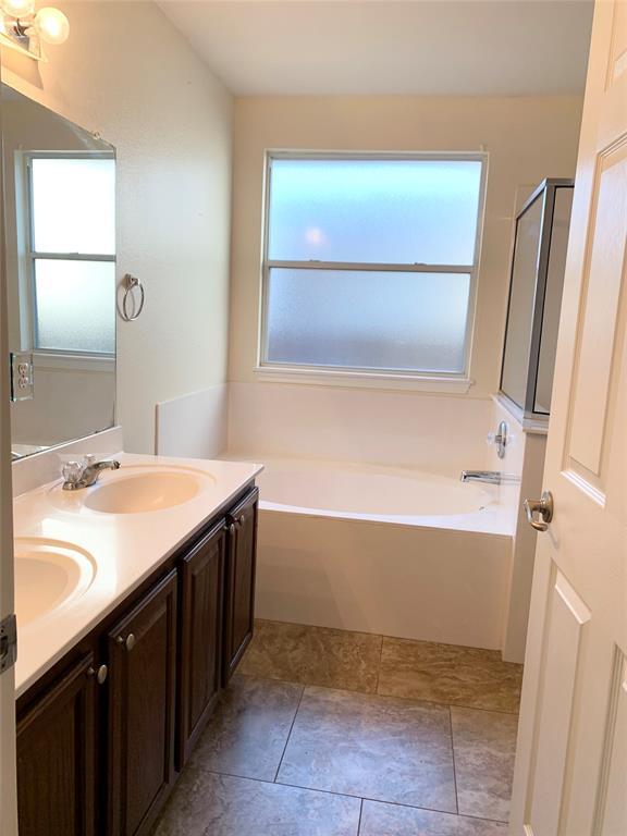 Building Photo - 1424 Anise Dr