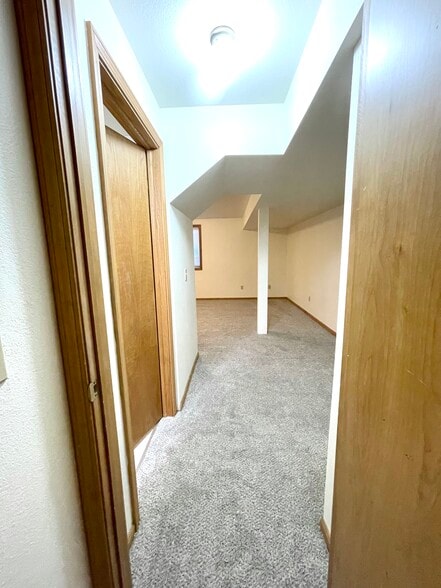 Building Photo - 1509 Manor Ln