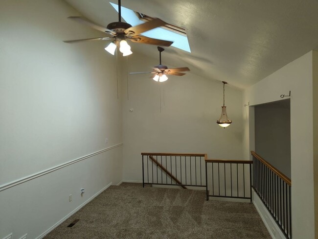 Building Photo - Centrally Located 1 Bedroom + Loft Townhom...
