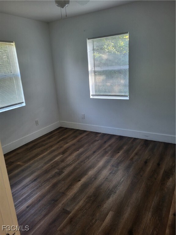 Building Photo - 2027 Maravilla Cir