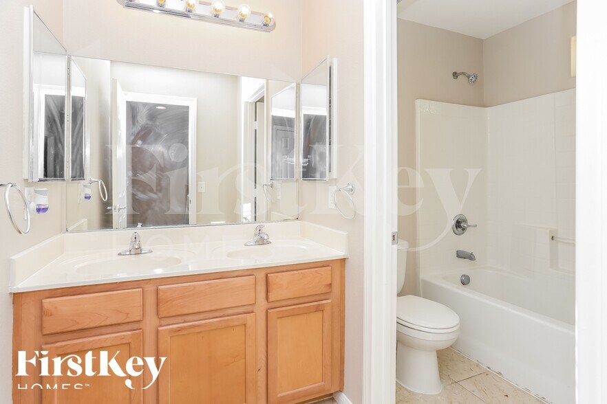 Building Photo - 7506 Edgartown Harbor St