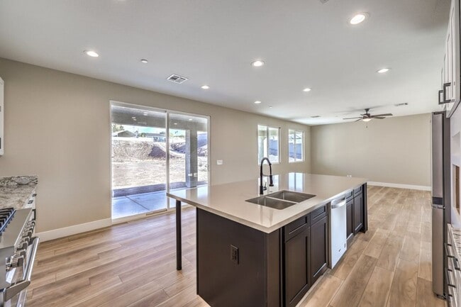 Building Photo - Almost a FULL ACRE - Immediate Move In - Bring Your Horses, Animals, Toys or ?!?