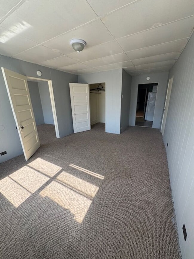 Building Photo - 206 W Main St