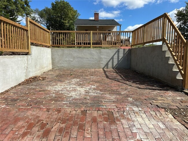 Building Photo - 8201 Church Dr