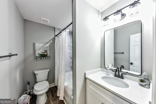 Building Photo - 6230 Love St