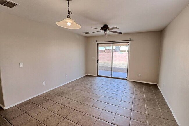 Building Photo - Rancho Sahuarita