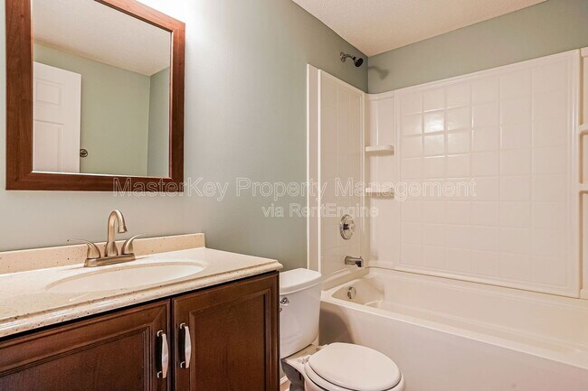 Building Photo - 335 Anterbury Dr