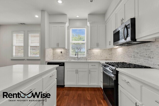 Building Photo - 25425 Huntwood Ave