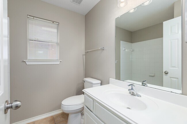 Building Photo - 18126 Stone Trail Manor Dr