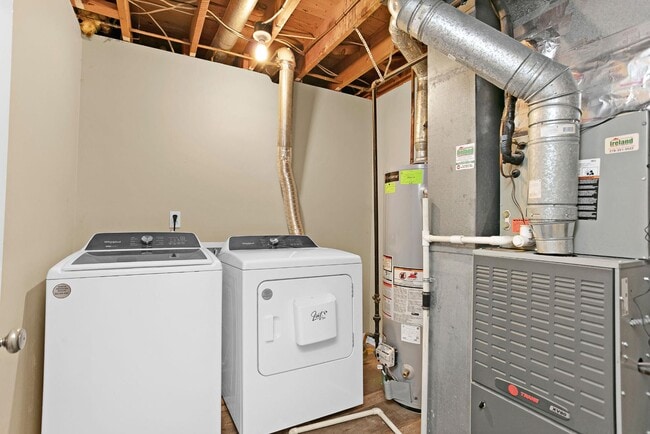 Building Photo - 705 Bon Aire Dr