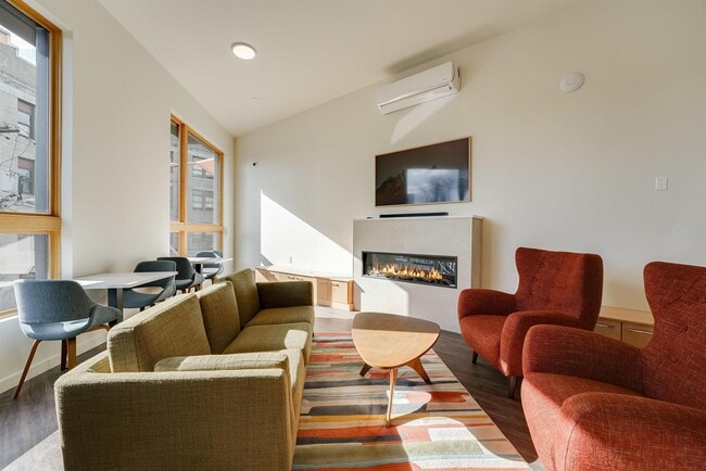 Building Photo - 333 Newark Ave