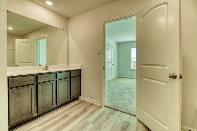 Building Photo - 8002 Vacek Meadows Loop