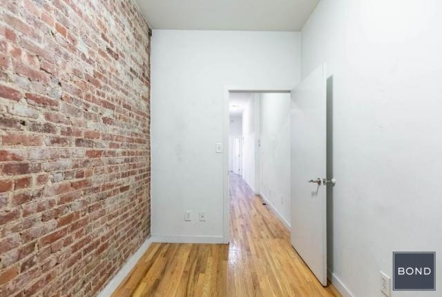 Building Photo - 2 bedroom in New York NY 10128