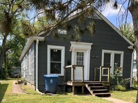 Building Photo - 4842 Hillside Ave