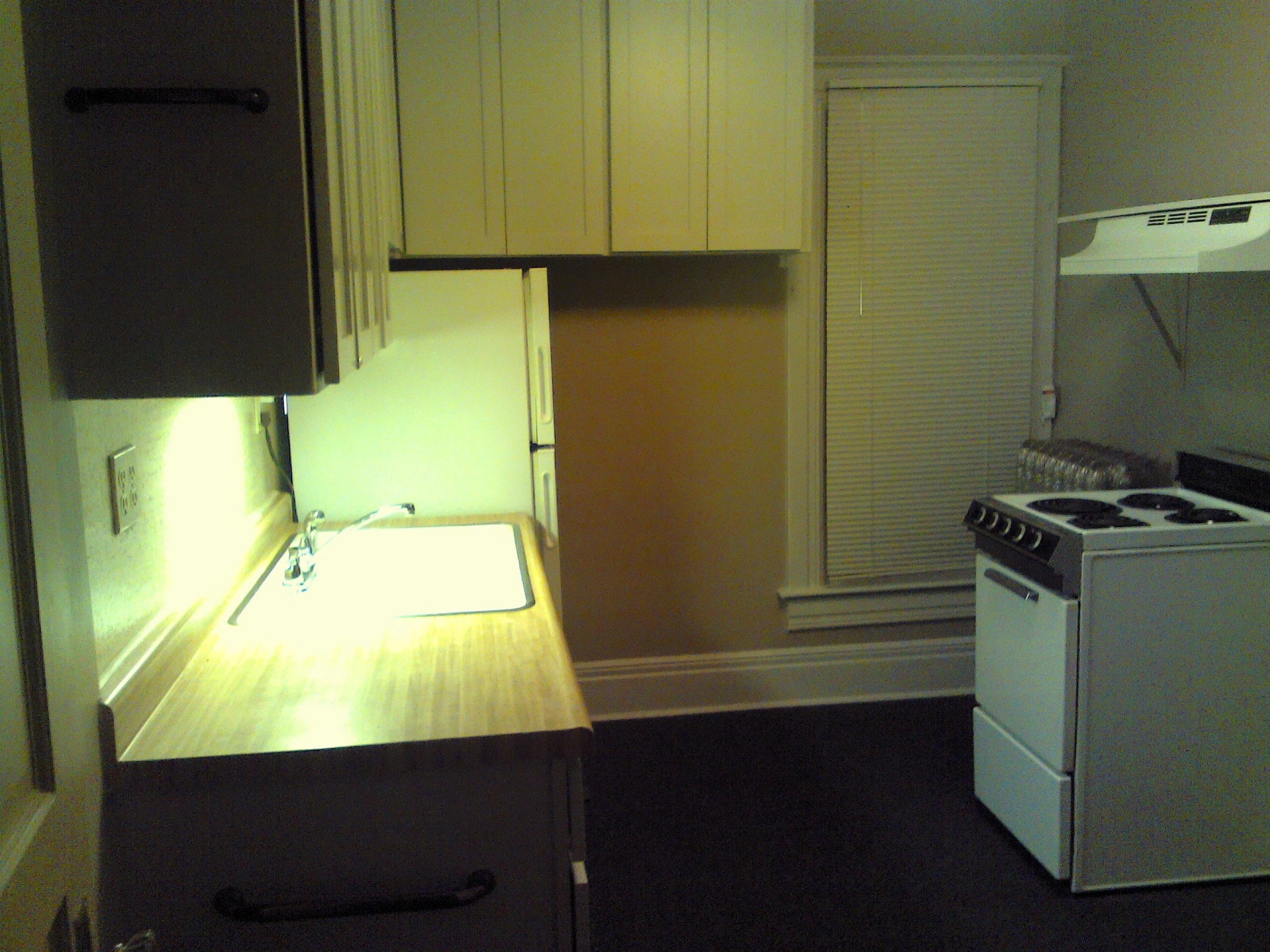 Kitchen - 505 5th Ave S
