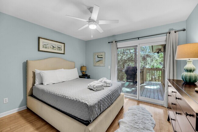 Building Photo - Branson - Breeze