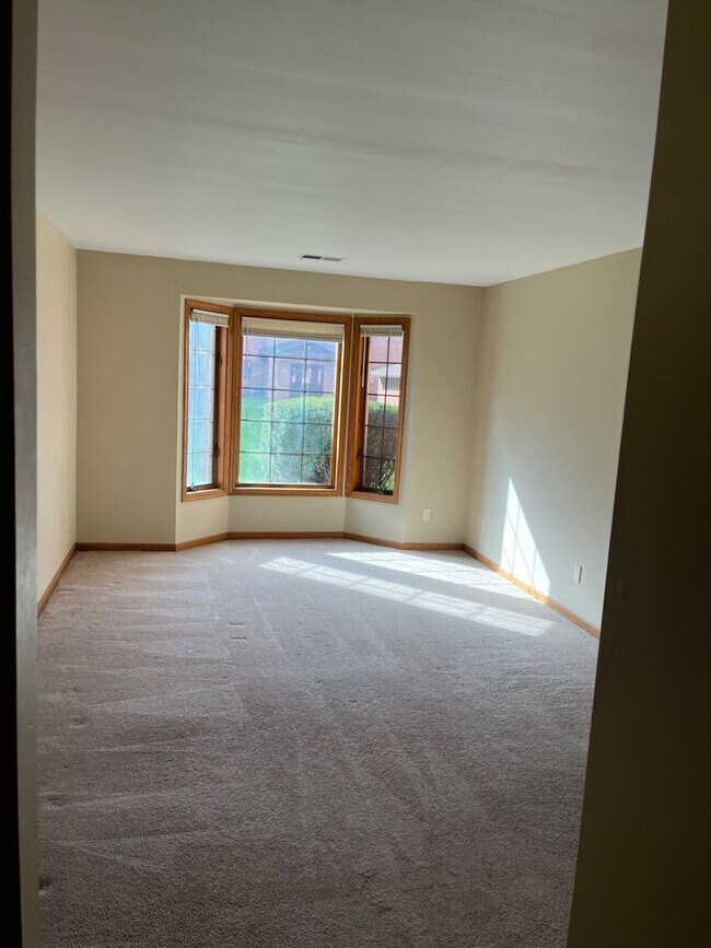 Building Photo - Nehemiah Properties-Building 2