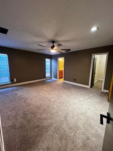 Building Photo - 4649 Oak Knoll St