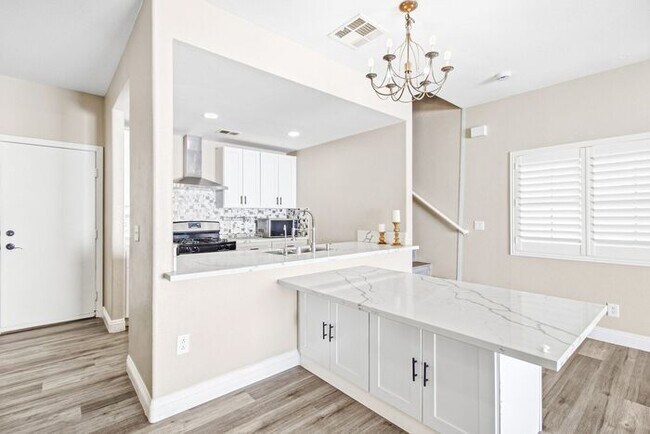 Building Photo - Charming 3-Bedroom Home with Modern Updates & Easy-Care Backyard