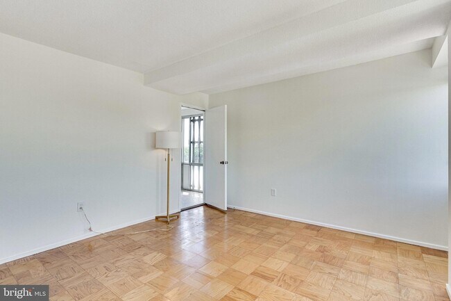 Building Photo - 1311 Delaware Ave SW