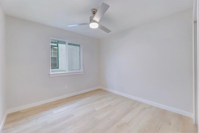 Building Photo - 2111 Rick Whinery Dr