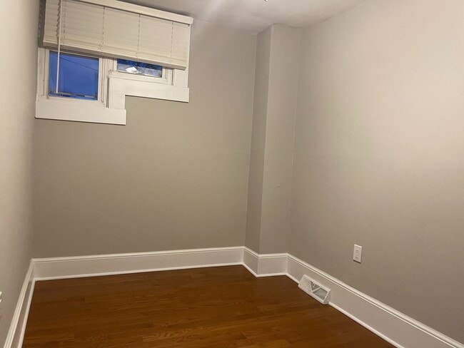 Building Photo - 31-33 E. Blake Ave.