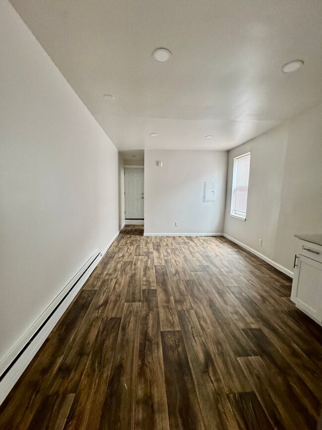 Building Photo - 3414 Frankford Ave