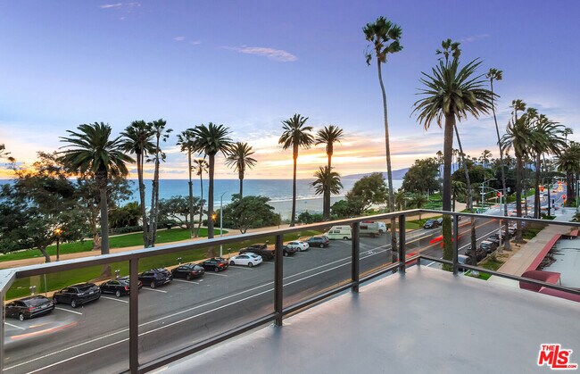Building Photo - 833 Ocean Ave
