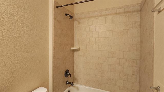 Building Photo - 521 Tanner Square