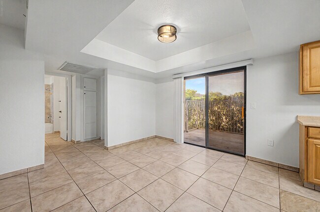 Building Photo - 16624 E Palisades Blvd