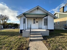 Building Photo - 424 Cherry St