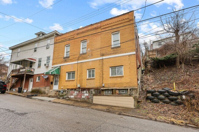 Building Photo - 91 F St